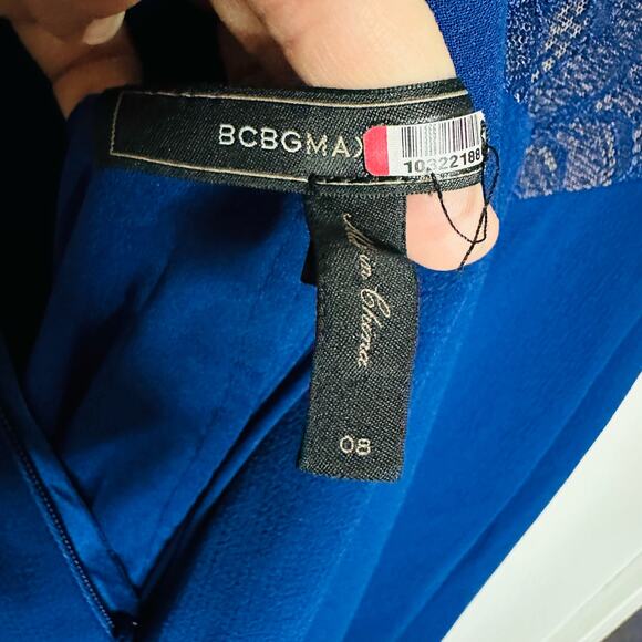 BCBG Maxazria Blue Depth Evan’s Lace Sleeveless Shoulder Slit Gown Dress Size 8 - Picture 11 of 12